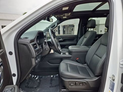 Used 2024 Chevrolet Tahoe LT w/ LT Signature Package RWD image 21
