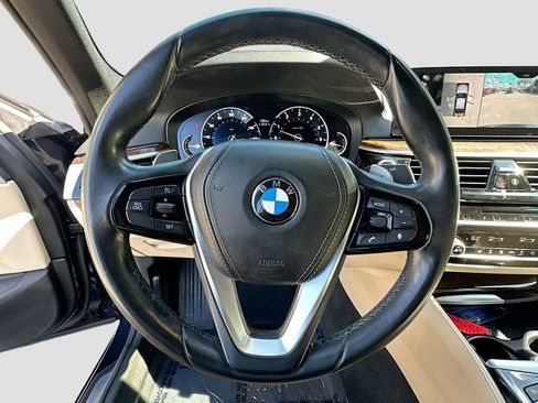 Used 2017 BMW 530i image 11
