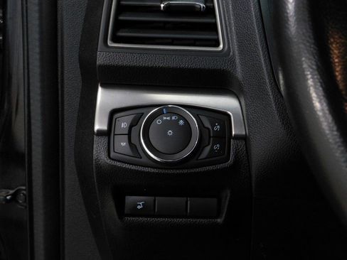 Used 2019 Ford Explorer XLT w/ XLT Desert Copper Package image 40