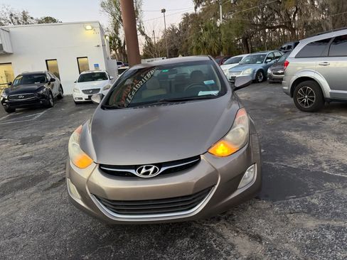 Used 2012 Hyundai Elantra GLS w/ Preferred Pkg 3 FWD image 2