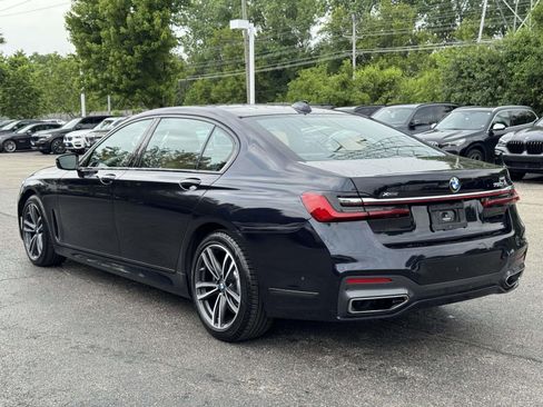Used 2021 BMW 750i xDrive w/ M Sport Package AWD/4WD image 7