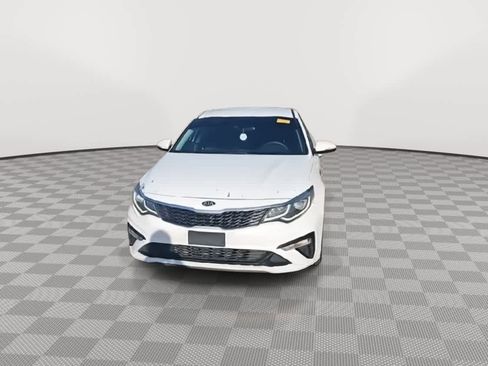 Used 2019 Kia Optima LX image 3