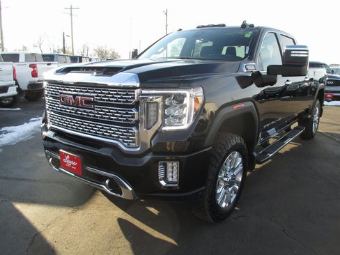 Used 2022 GMC Sierra 3500 Denali w/ Denali Ultimate Package image 11