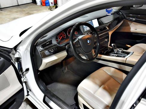 Used 2012 BMW 740i RWD image 10