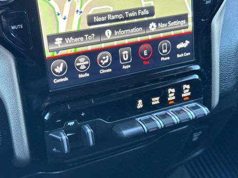 Used 2020 RAM 1500 Laramie image 22