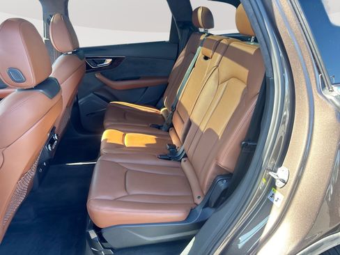 Used 2018 Audi Q7 3.0T Prestige AWD/4WD image 26