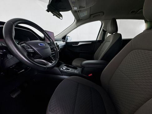 Used 2022 Ford Escape SE w/ SE Sport Appearance Package image 21