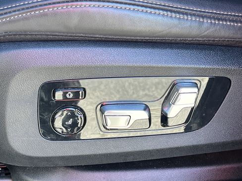 Used 2024 BMW X6 xDrive40i image 20