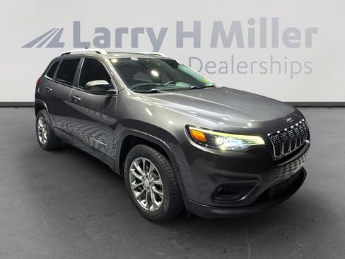 Used 2020 Jeep Cherokee Latitude Plus FWD image 7