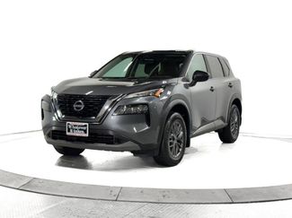 Used 2023 Nissan Rogue S video 3