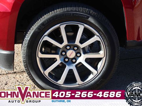 Used 2020 GMC Canyon Denali image 13