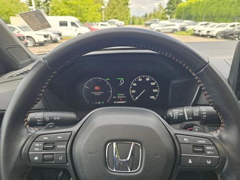 Used 2025 Honda CR-V Sport image 26