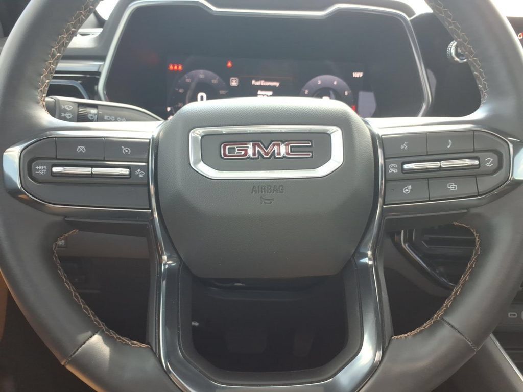 Used 2026 GMC Canyon AT4 w/ Technology Plus Package AWD/4WD image 27
