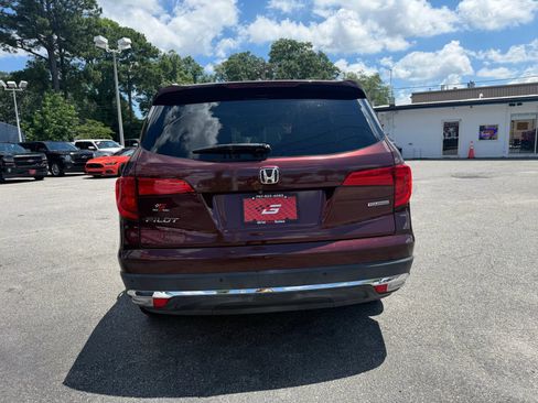 Used 2017 Honda Pilot Touring image 5