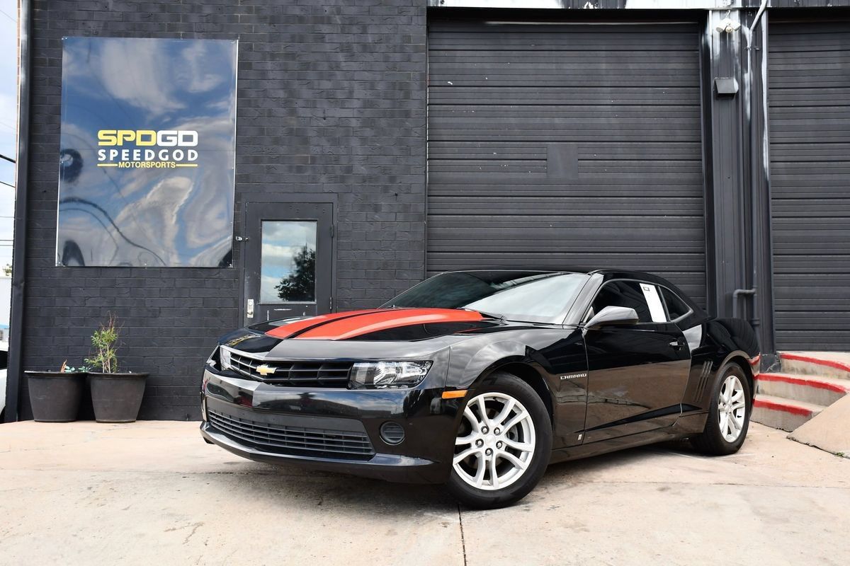 Used 2014 Chevrolet Camaro LS RWD image 1