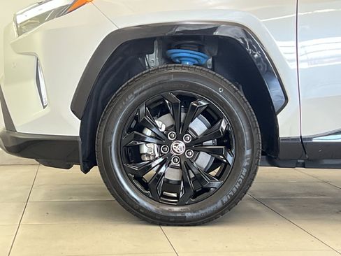 Used 2024 Toyota RAV4 XSE w/ Advanced Technology Package AWD/4WD image 11
