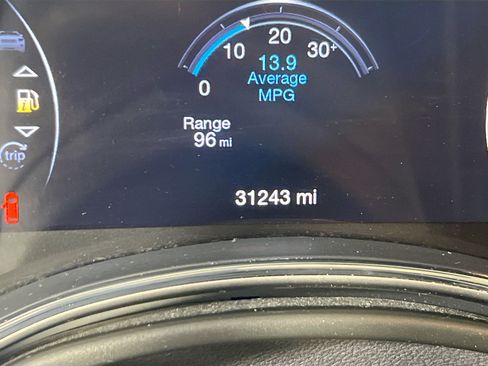 Used 2021 Jeep Grand Cherokee Limited image 12