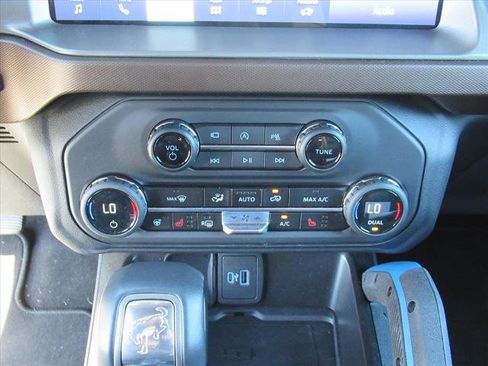 Used 2023 Ford Bronco Outer Banks image 27