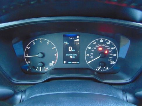 Used 2023 Toyota Corolla Cross LE image 16