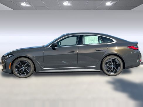 Used 2025 BMW i4 eDrive40 w/ Premium Package RWD image 2