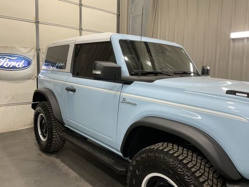 Used 2024 Ford Bronco Heritage Edition image 4