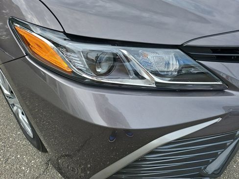 Used 2022 Toyota Camry LE FWD image 13