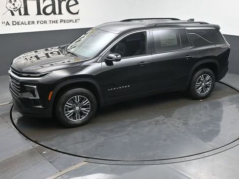 New 2026 Chevrolet Traverse LT w/ Enhanced Driving Package AWD/4WD image 23