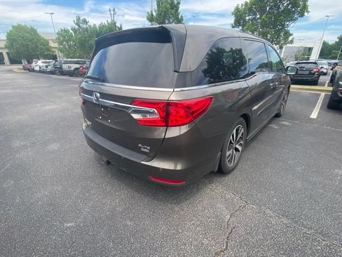 Used 2019 Honda Odyssey Elite image 4