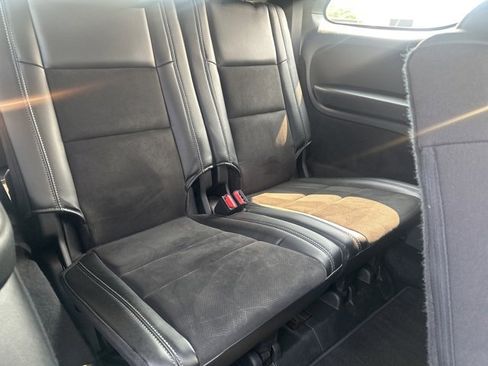 Used 2022 Dodge Durango GT image 28