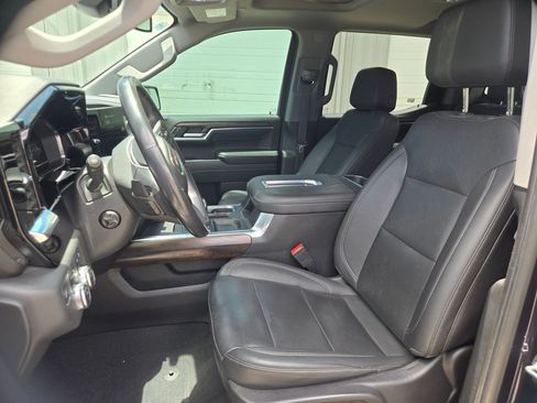 Used 2022 GMC Sierra 1500 SLT AWD/4WD image 10