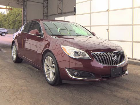 Used 2021 Nissan Altima 2.5 SV FWD image 2