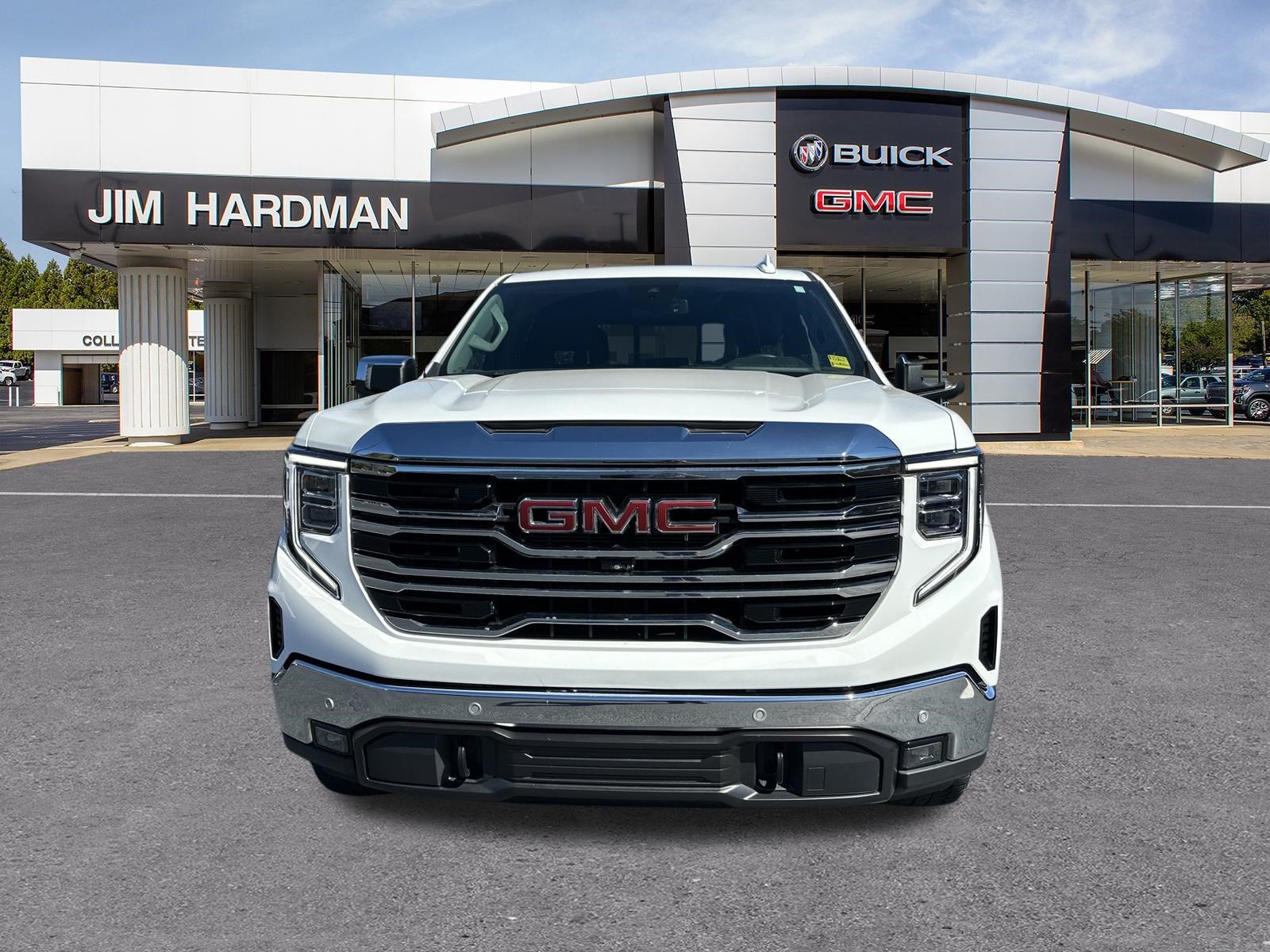Used 2023 GMC Sierra 1500 SLT w/ SLT Premium Plus Package AWD/4WD image 2