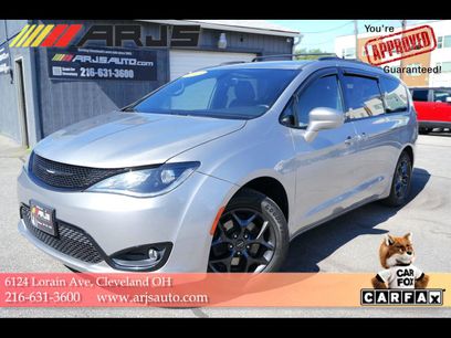 Used 2018 Chrysler Pacifica Touring-L Plus w/ S Appearance Package