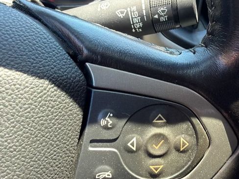 Used 2017 Chevrolet Colorado Z71 AWD/4WD image 19