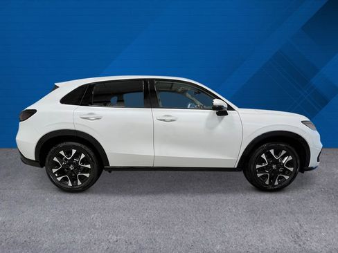 New 2026 Honda HR-V EX-L image 2