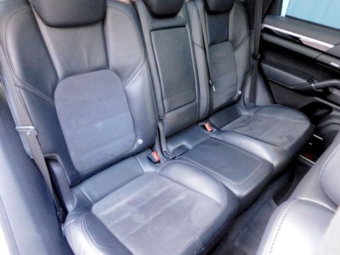 Used 2013 Porsche Cayenne GTS image 17