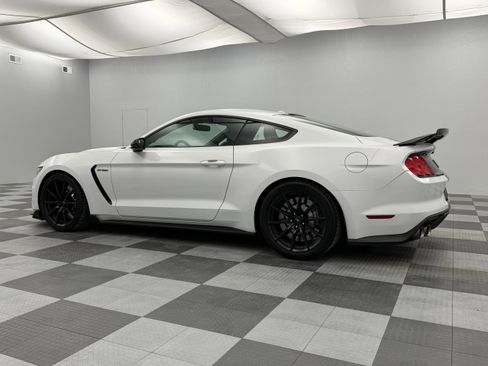 Used 2017 Ford Mustang Shelby GT350 image 11