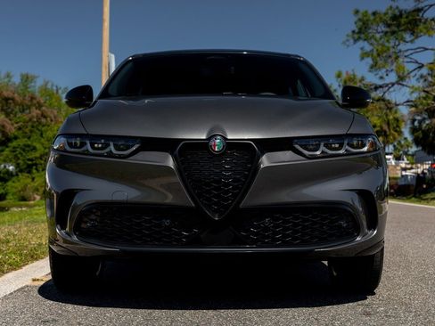 New 2025 Alfa Romeo Tonale image 14