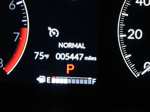 Used 2025 Honda HR-V Sport image 19