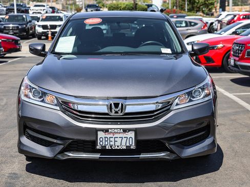 Used 2017 Honda Accord LX image 16