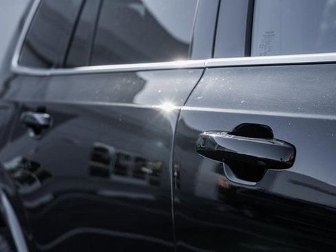 New 2026 Volvo XC90 B6 Plus w/ Protection Package Premier image 15