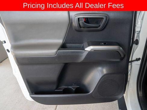 Used 2023 Toyota Tacoma SR5 w/ Technology Package AWD/4WD image 8