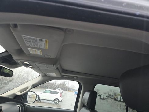 Used 2025 Ford Expedition Active image 20