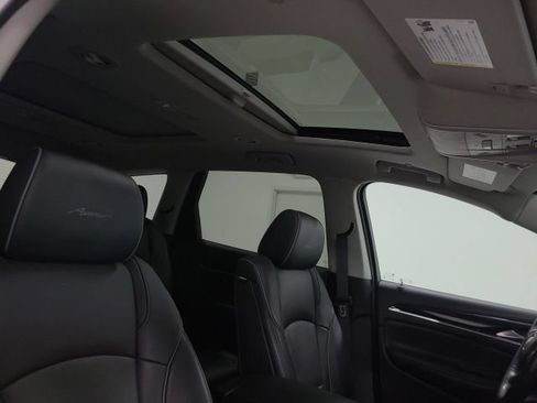 Used 2020 Buick Enclave Avenir w/ Avenir Technology Package AWD/4WD image 6