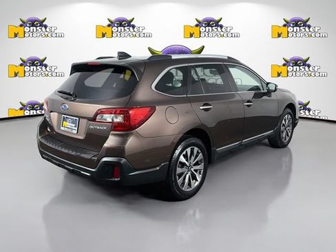 Used 2019 Subaru Outback 2.5i Touring AWD/4WD image 5