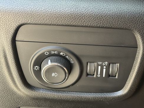 Used 2021 Jeep Grand Cherokee L Limited w/ MOPAR Finishing Package AWD/4WD image 26