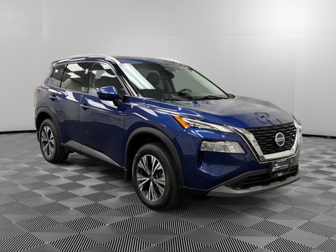Used 2021 Nissan Rogue SV w/ Premium Package image 7