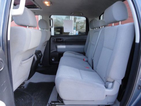 Used 2008 Toyota Tundra 4x4 CrewMax image 12