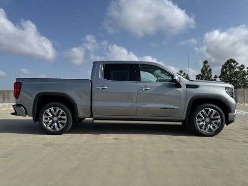 Used 2026 GMC Sierra 1500 Denali AWD/4WD image 7