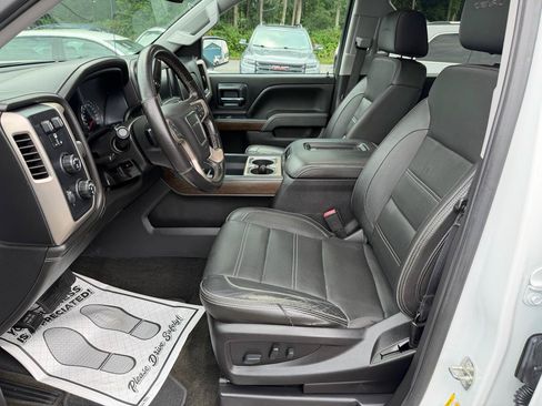 Used 2018 GMC Sierra 1500 Denali w/ Denali Ultimate Package AWD/4WD image 10